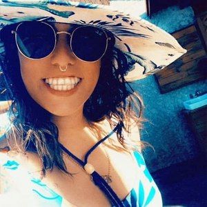 Meet your Posher, Claribel